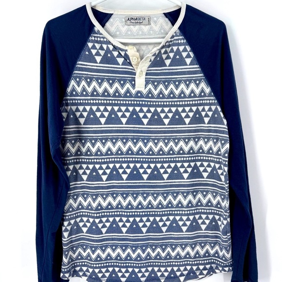 ALPHABETA Geometric Long Sleeve Shirt - Picture 3 of 6